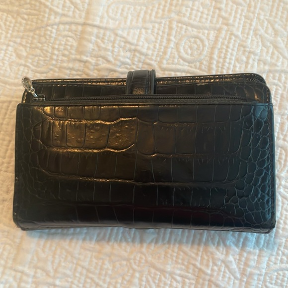 Brighton Wallet - Picture 2 of 3